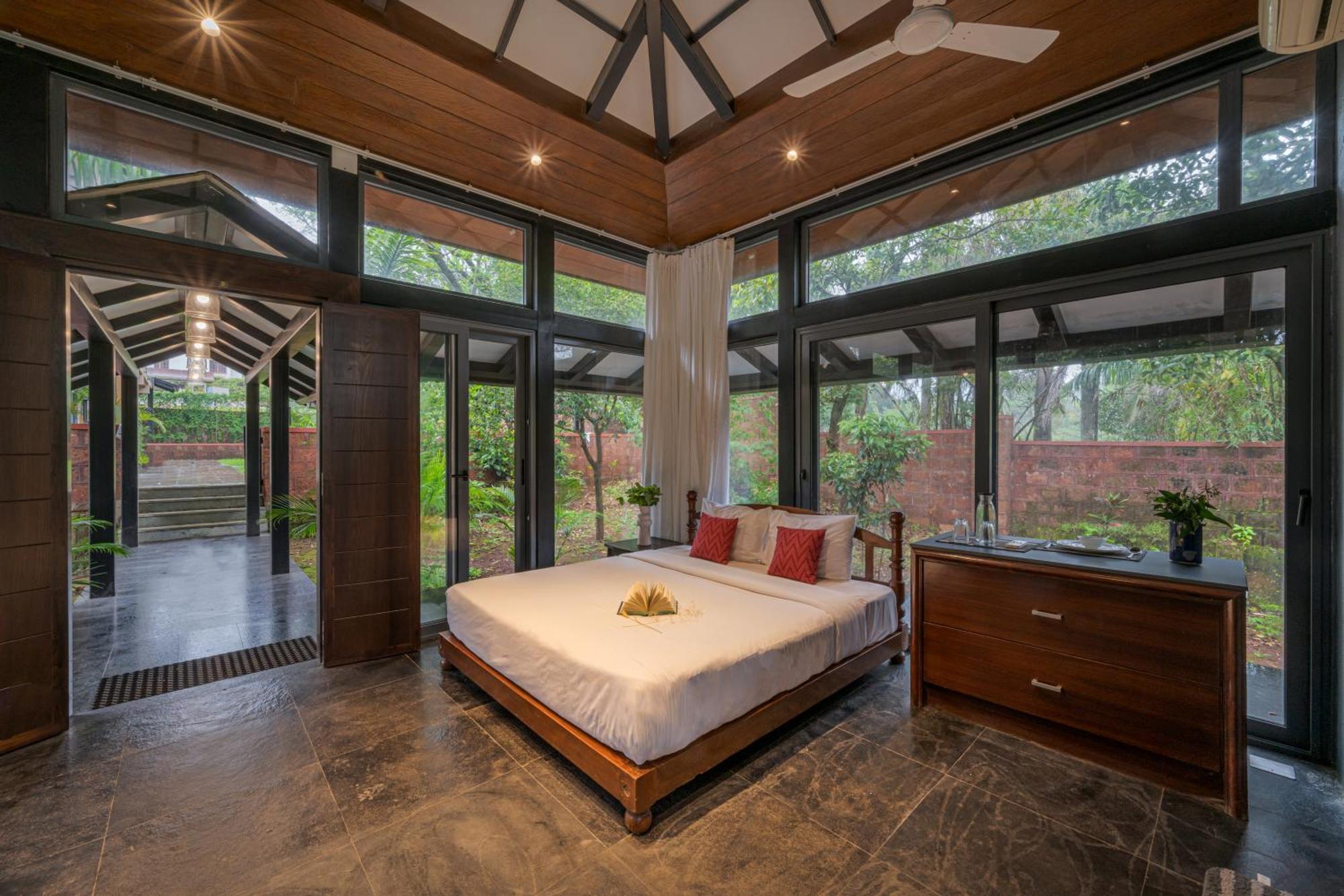 Saffronstays The Glasshouse, Panchgani - Beautiful Glass Villa For Couples Esterno foto